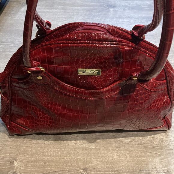 Marc Fisher Faux Crocodile Handbag Red/Burgundy Large - Picture 2 of 7
